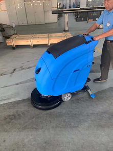 洗地機與掃地機在工廠地面清潔中的合理應用策略